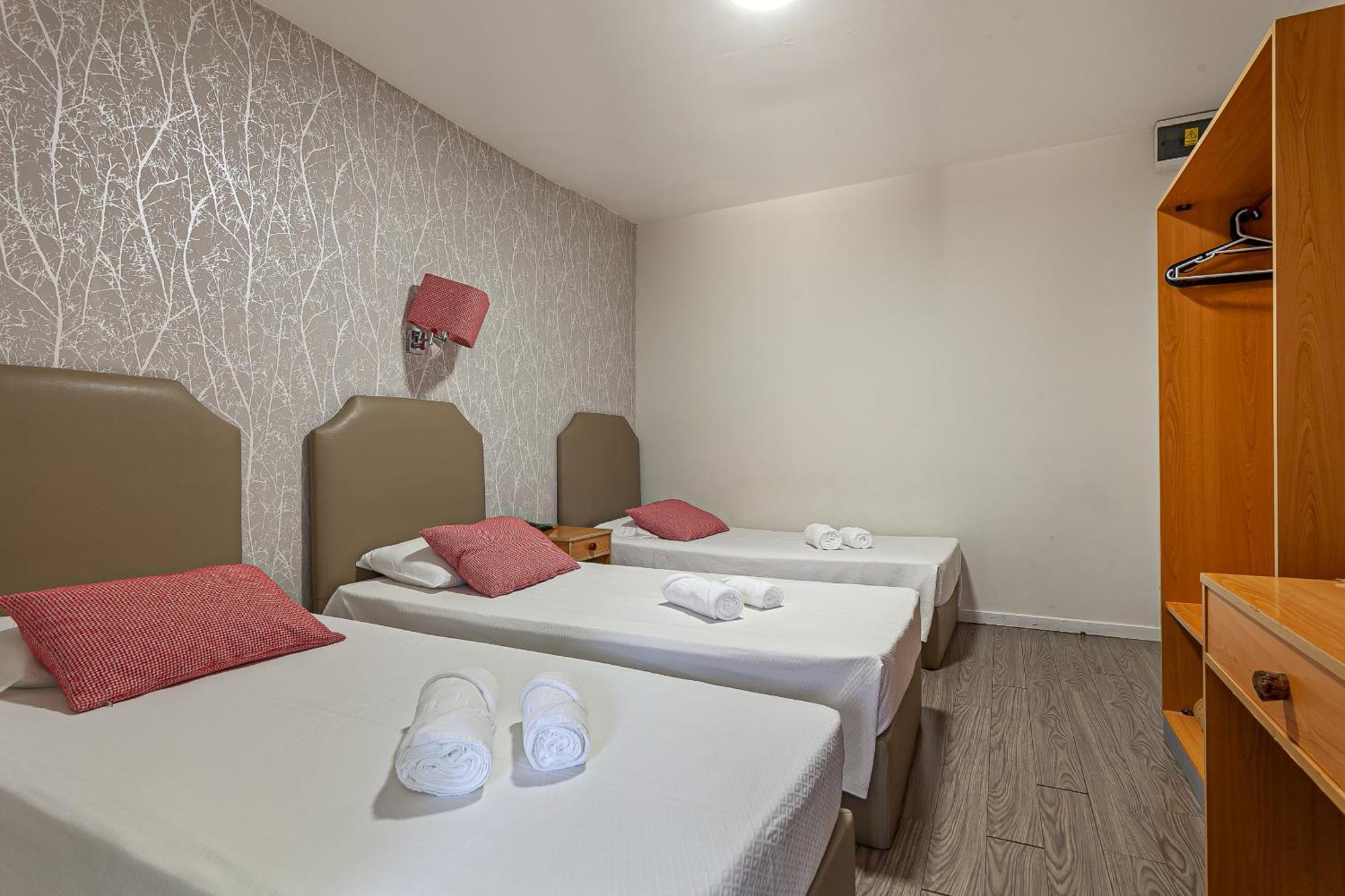 Guest House Porto Clerigus Bagian luar foto
