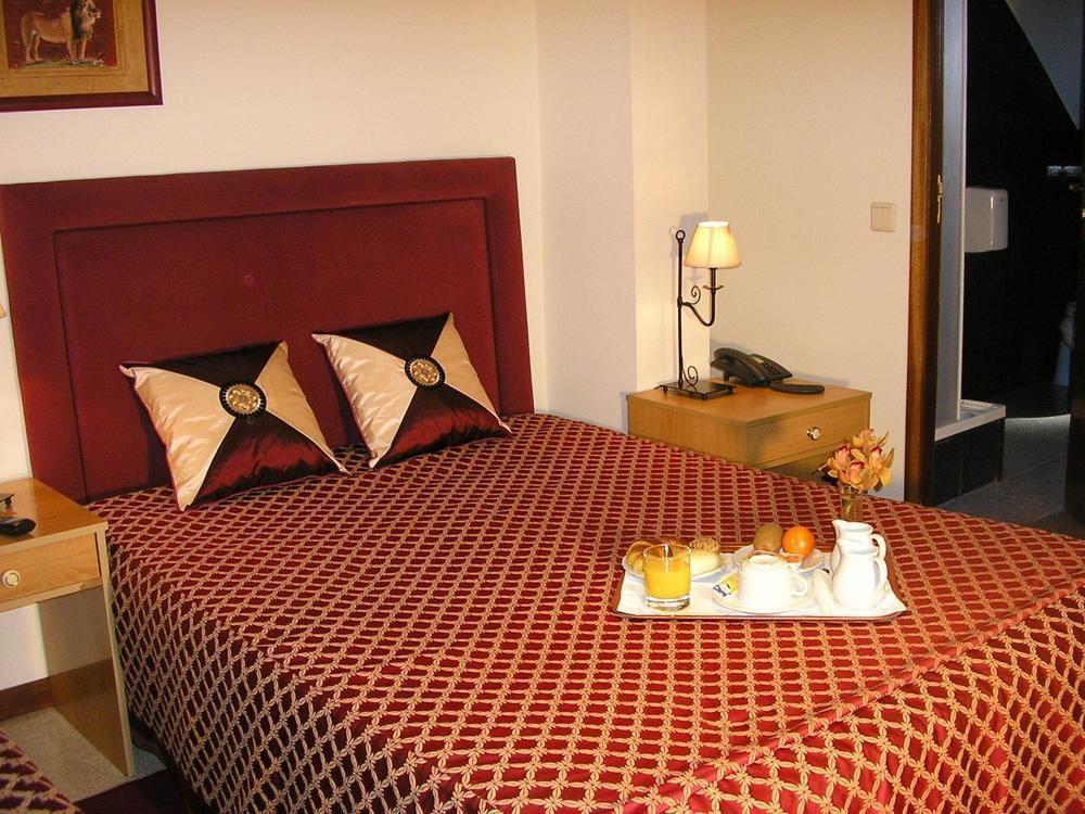 Guest House Porto Clerigus Bagian luar foto