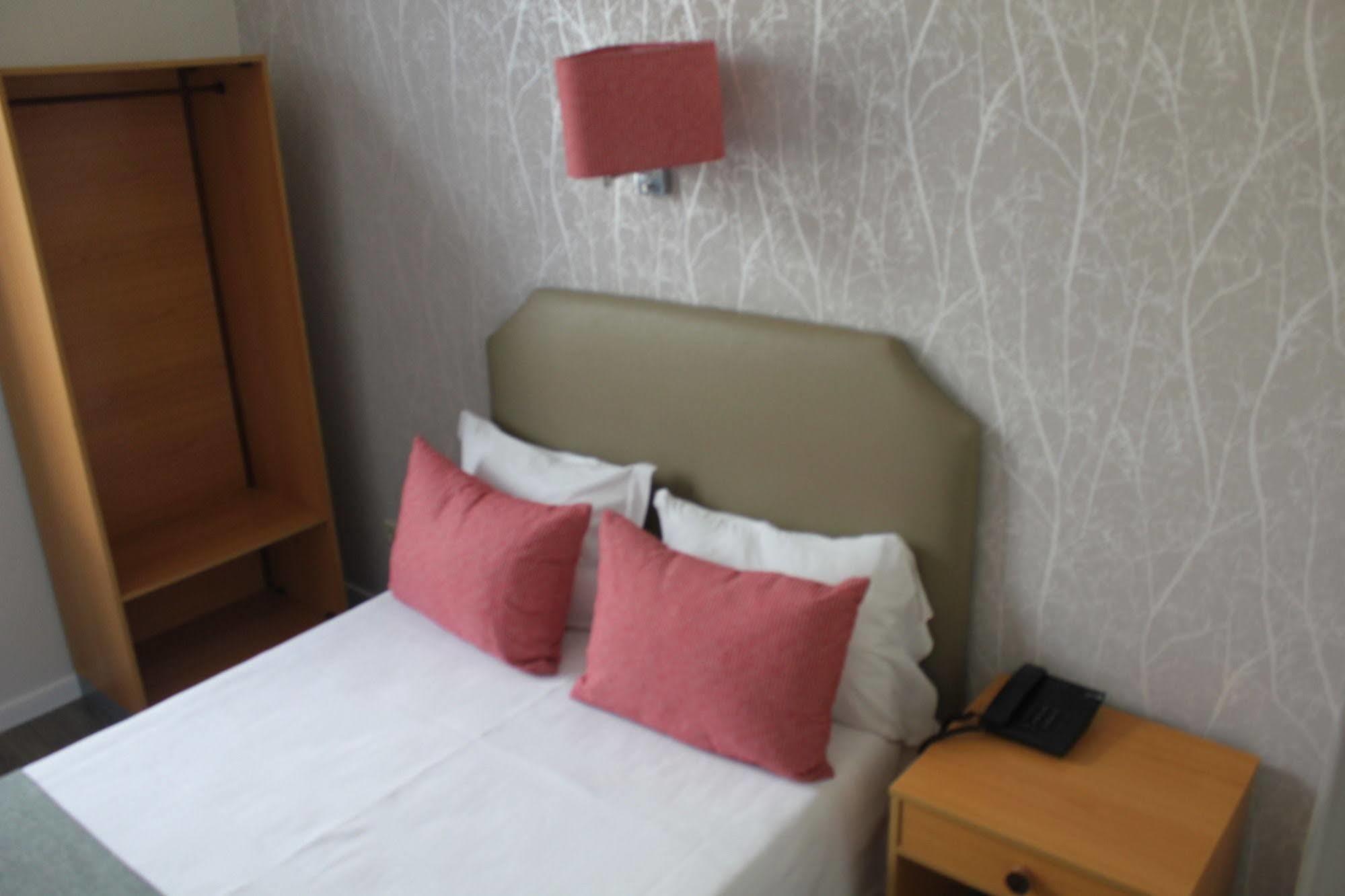 Guest House Porto Clerigus Bagian luar foto